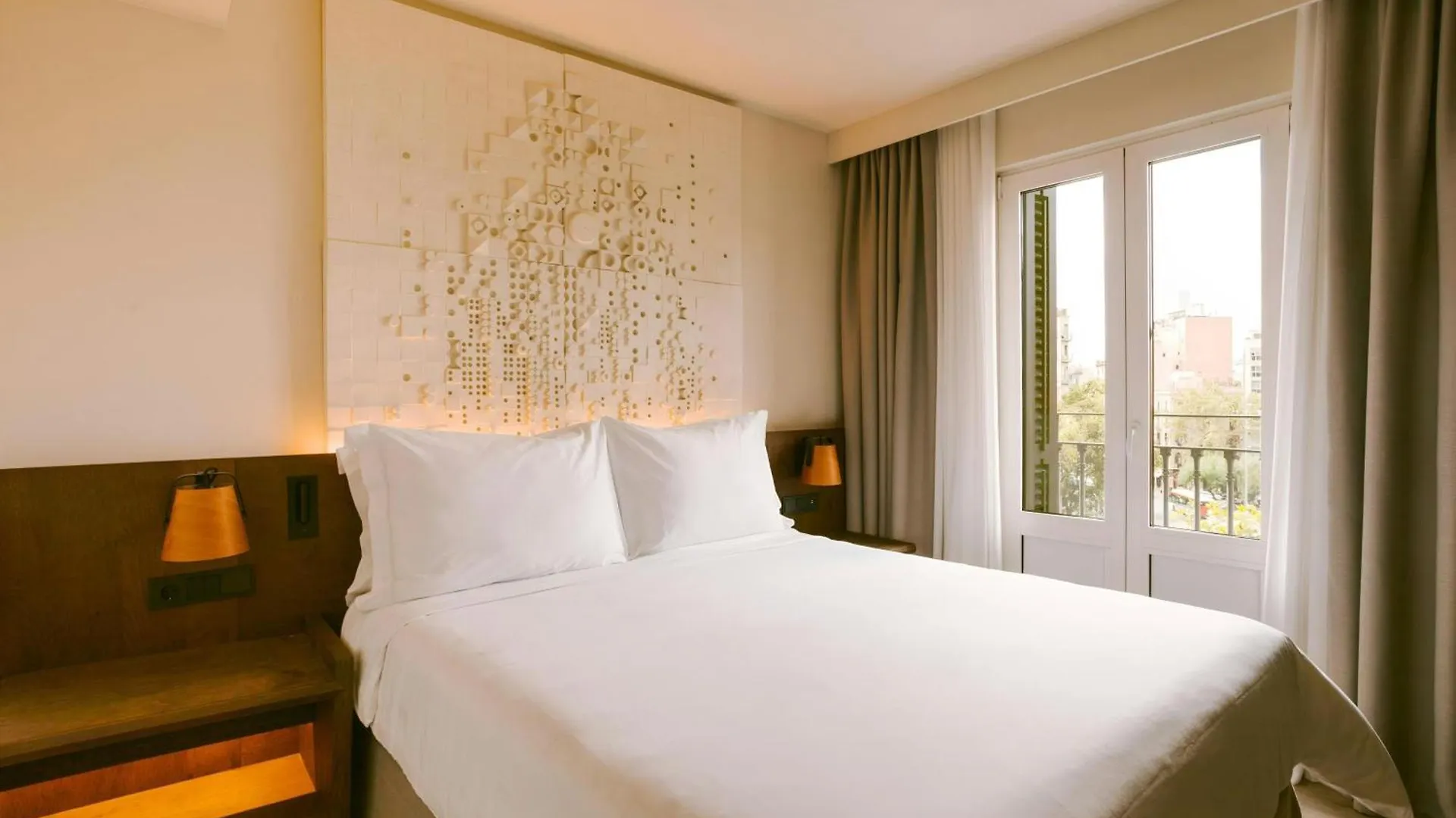 Casa Luz Hotel Placa Universitat, Sonder By Marriott Bonvoy 巴塞罗那