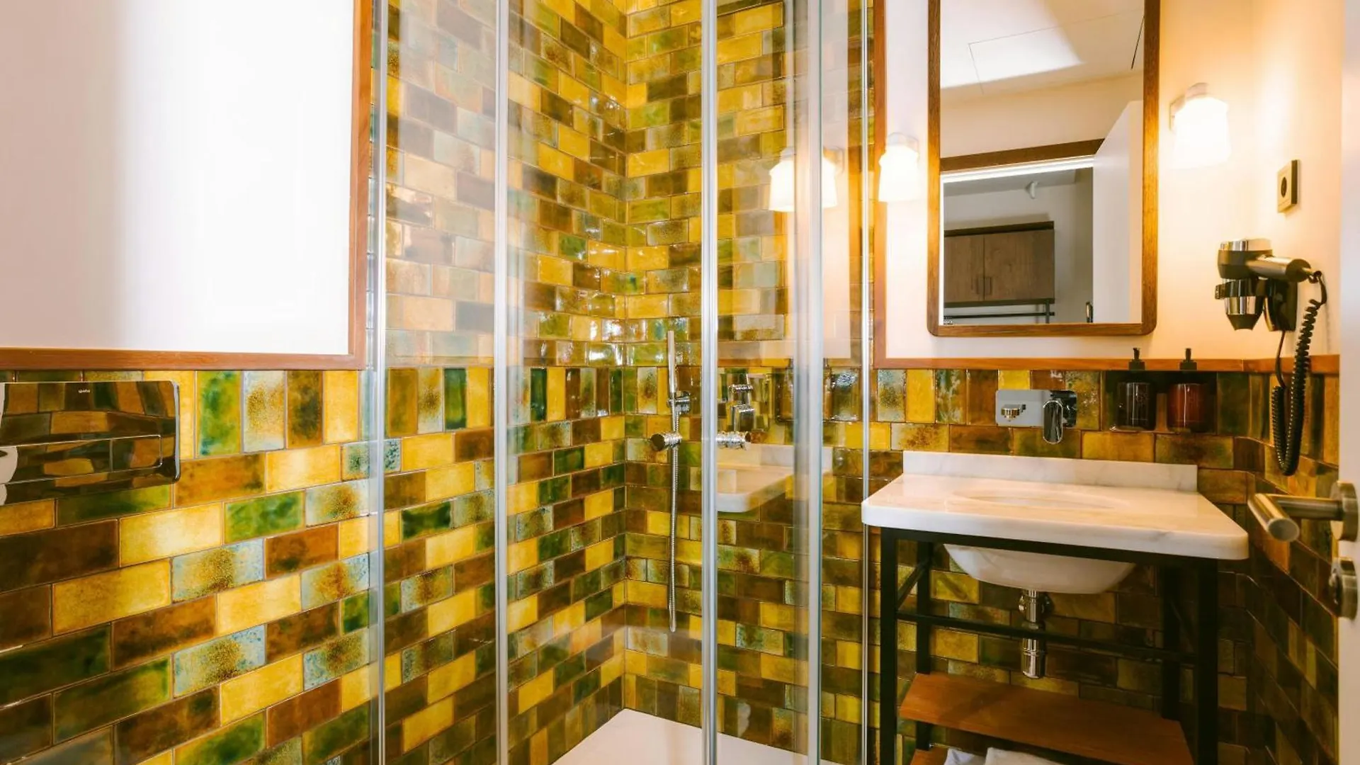 Casa Luz Hotel Placa Universitat, Sonder By Marriott Bonvoy Barcelona Spain